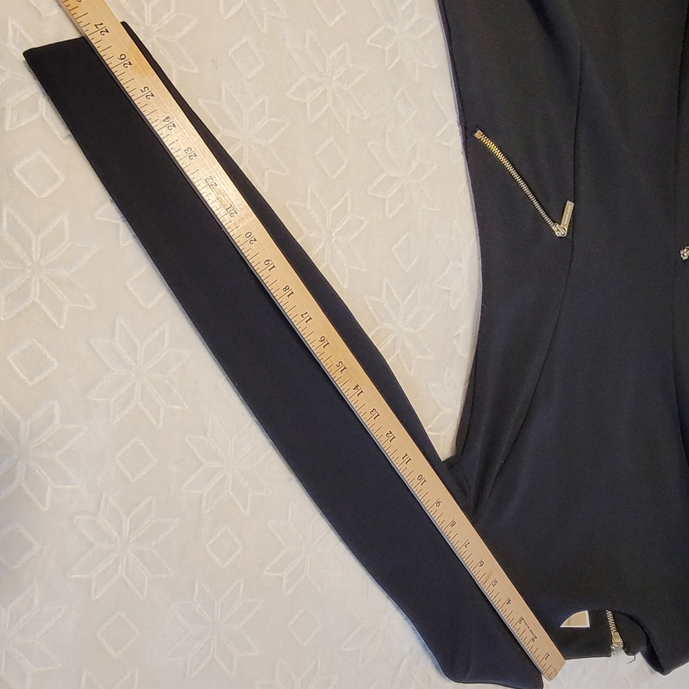 Michael Kors Longsleeve Little Black Dress Back Zip Closure Zip Pockets Size 4 - Picture 8 of 13